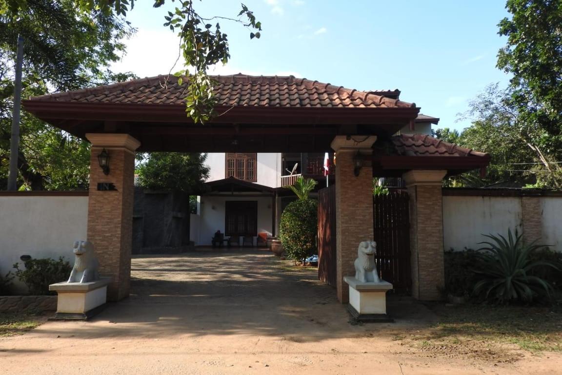 Yala Safari Village Maha Akurugoda Eksteriør billede